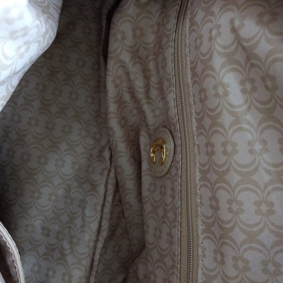 Tan Handbag - Picture 2 of 5